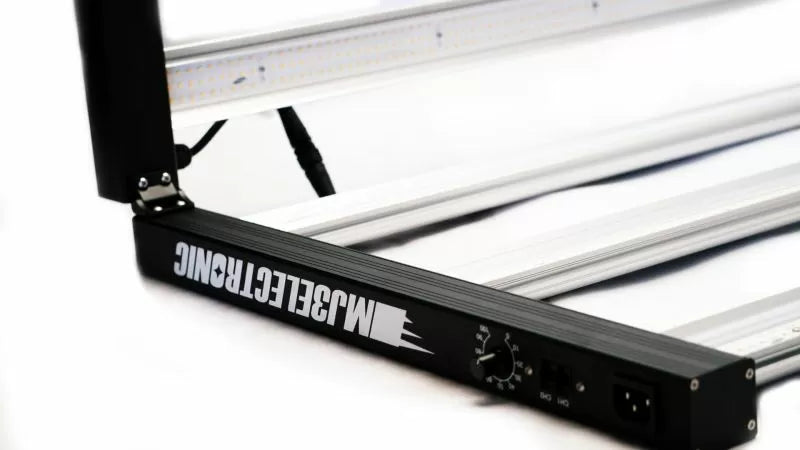 LED MJ3 Electronic SUPERMAX 720W GTR - lampă LED pentru plante cu balast integrat