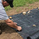 Acoperire (agrotextil) împotriva buruienilor din material nețesut 50 g/m² negru – 1.1 m x 100 m