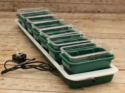 Garland Super 7 Windowsill Heated Propagation Station